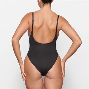 Skims Signature Swim Scoop Neck One Piece